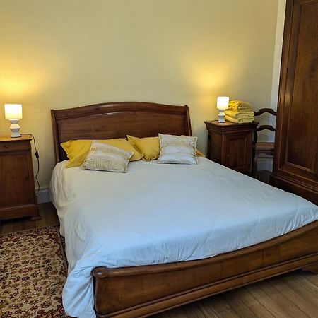 Gite Champetre A Mareau-Aux-Pres: Terrasse, Jardin, Et Confort Pour 6 Personnes - Fr-1-590-140 Экстерьер фото